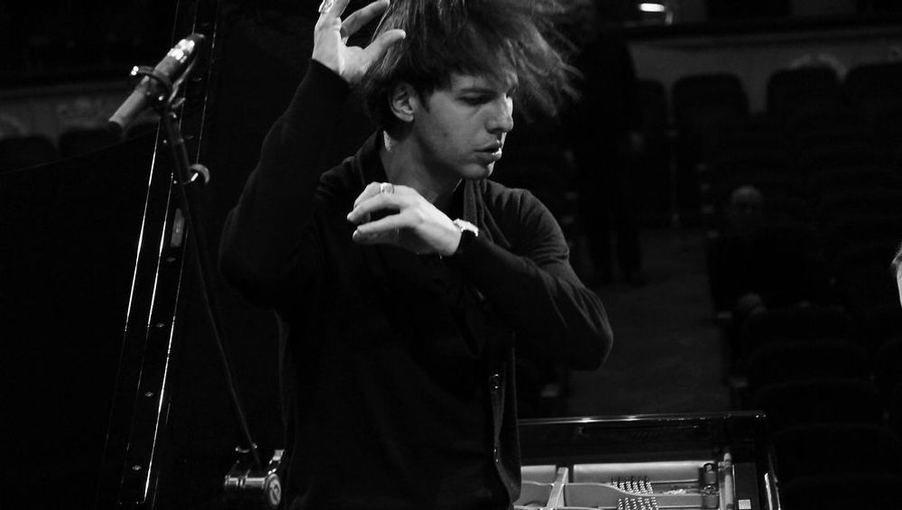 Teodor Currentzis transfers his whole concert honorarium to the aid fund for Artsakh children - Armenian National Music (anmmedia.am) Teodor Currentzis transfers his whole concert honorarium to the aid fund for Artsakh children - Armenian National Music (anmmedia.am)