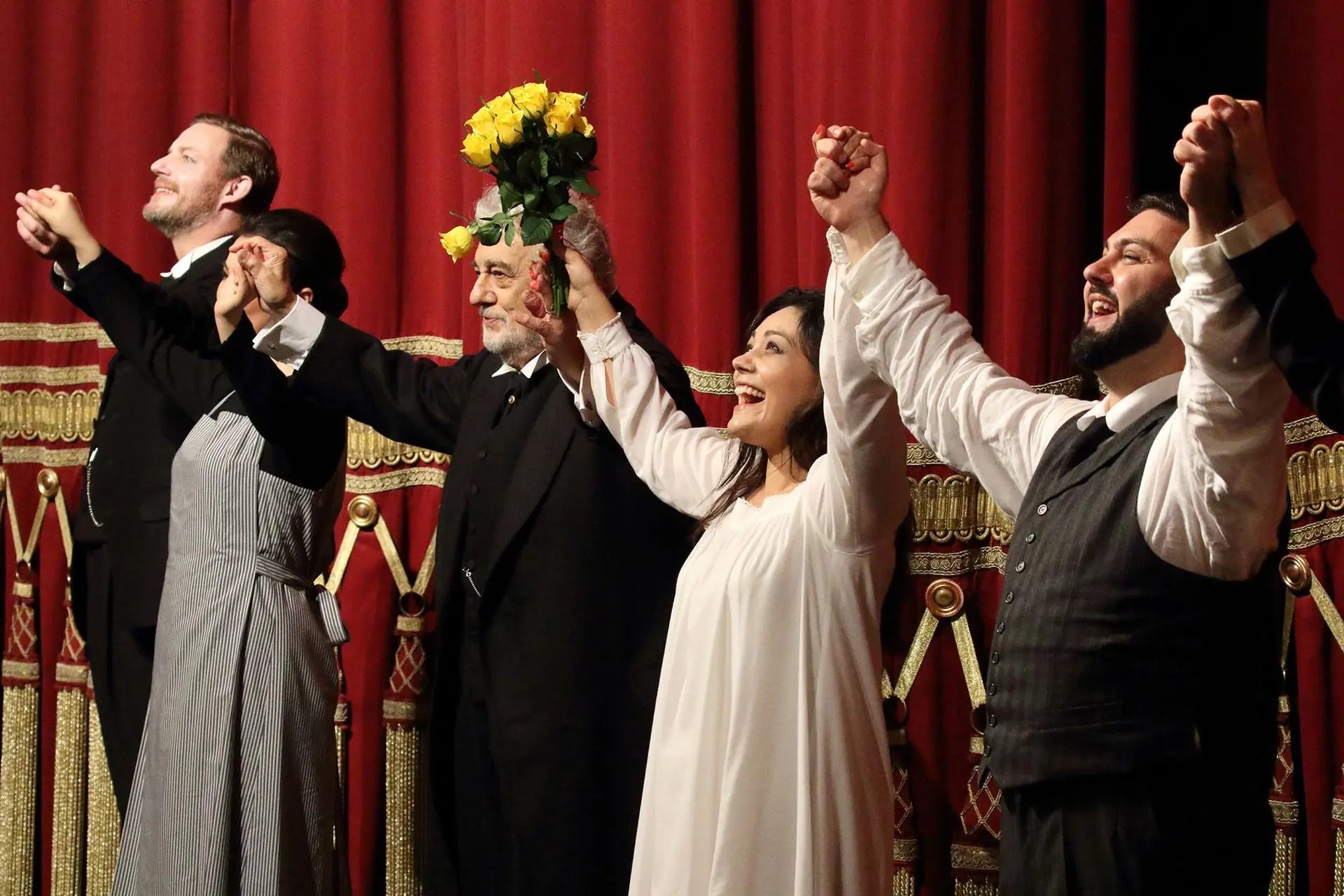 Liparit Avetisyan shares the stage with Placido Domingo 
