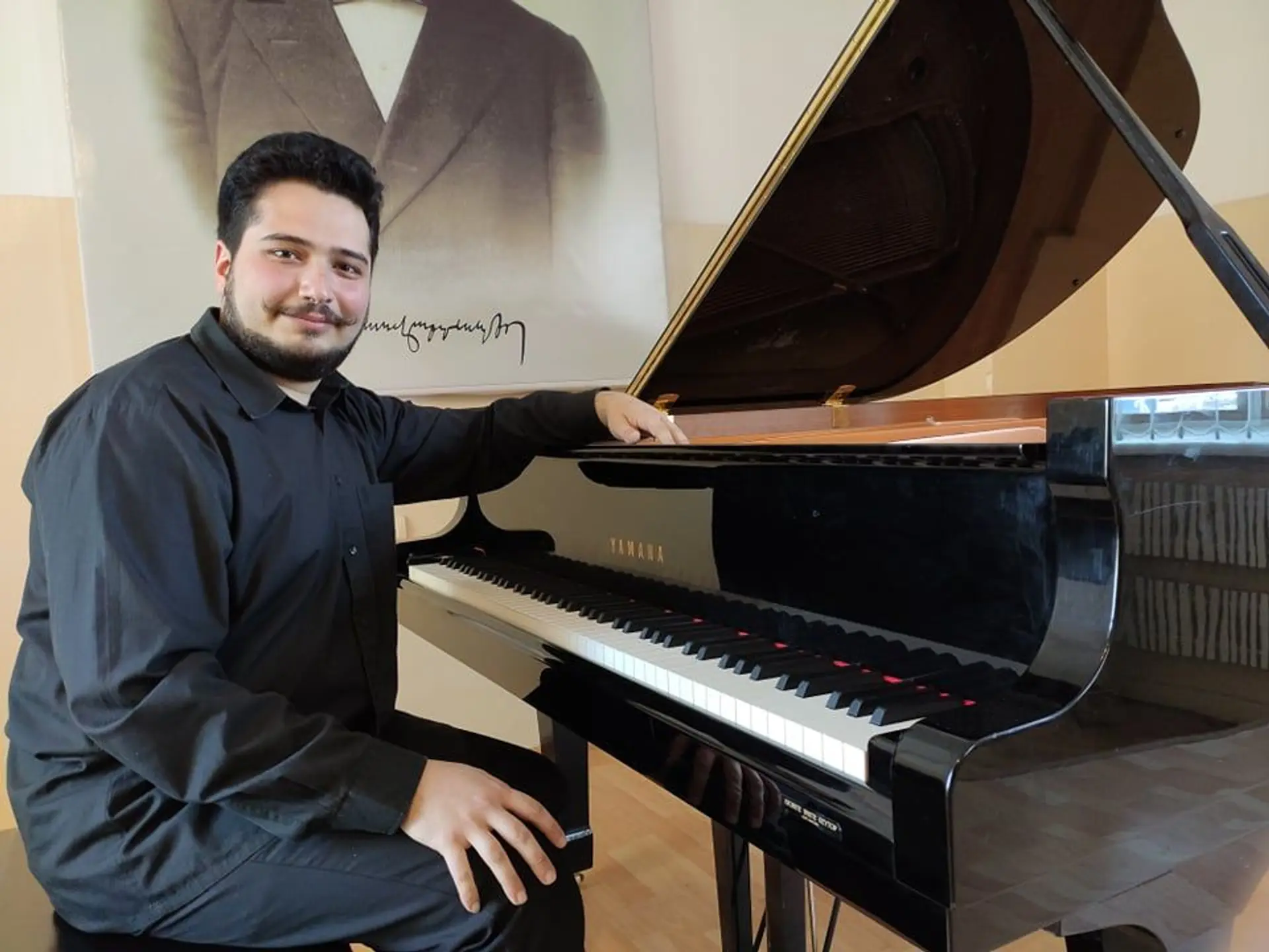 Pianist Tigran Petrosyan to participate in Vladimir Krainev International Competition