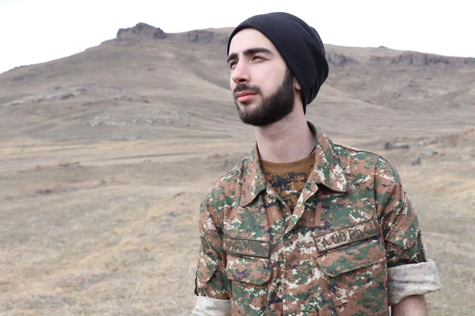 Ավելի բարձրում մնաց