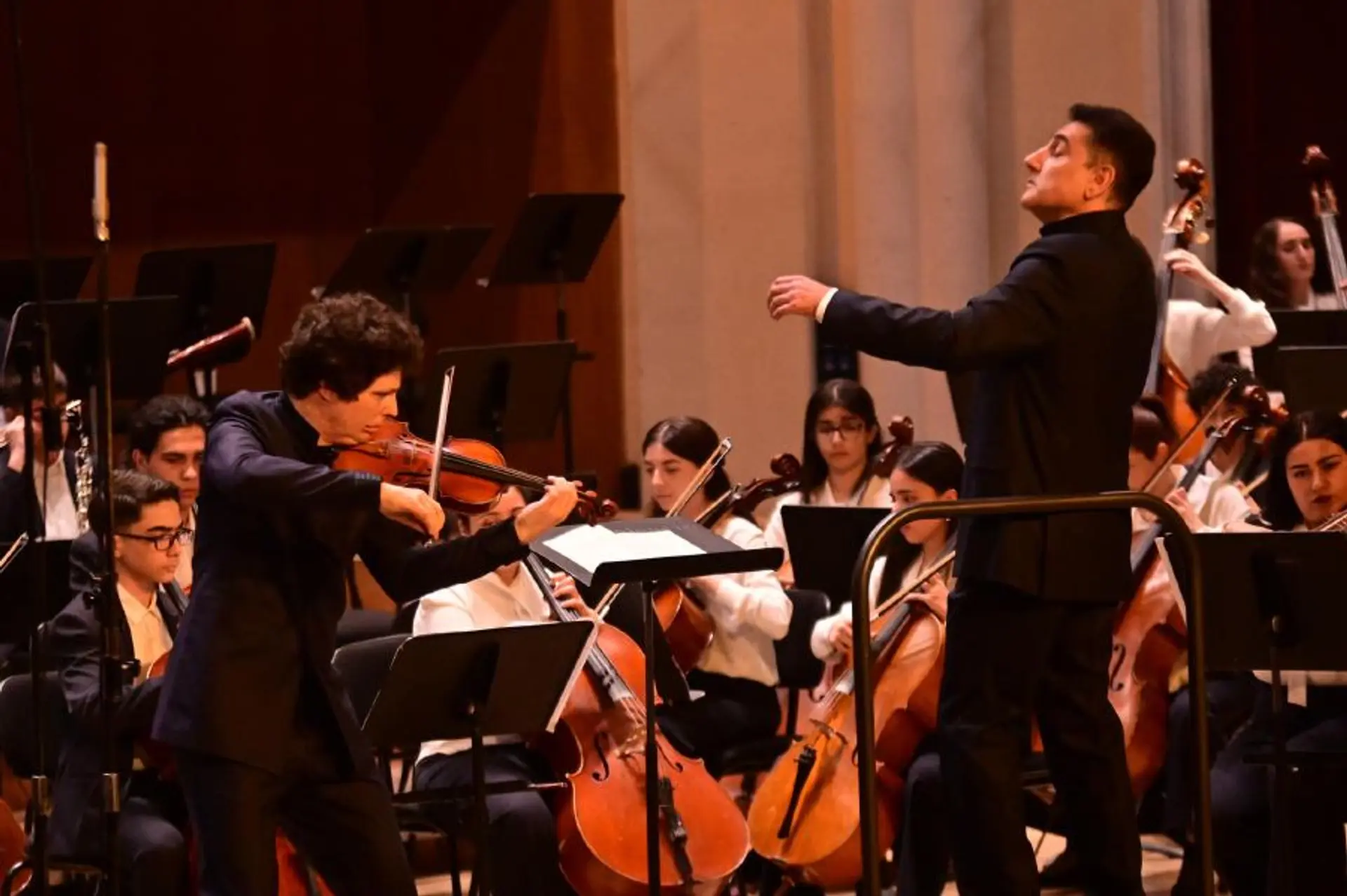 Augustin Hadelich and “Yerevan” Youth Symphony Orchestra are on one stage