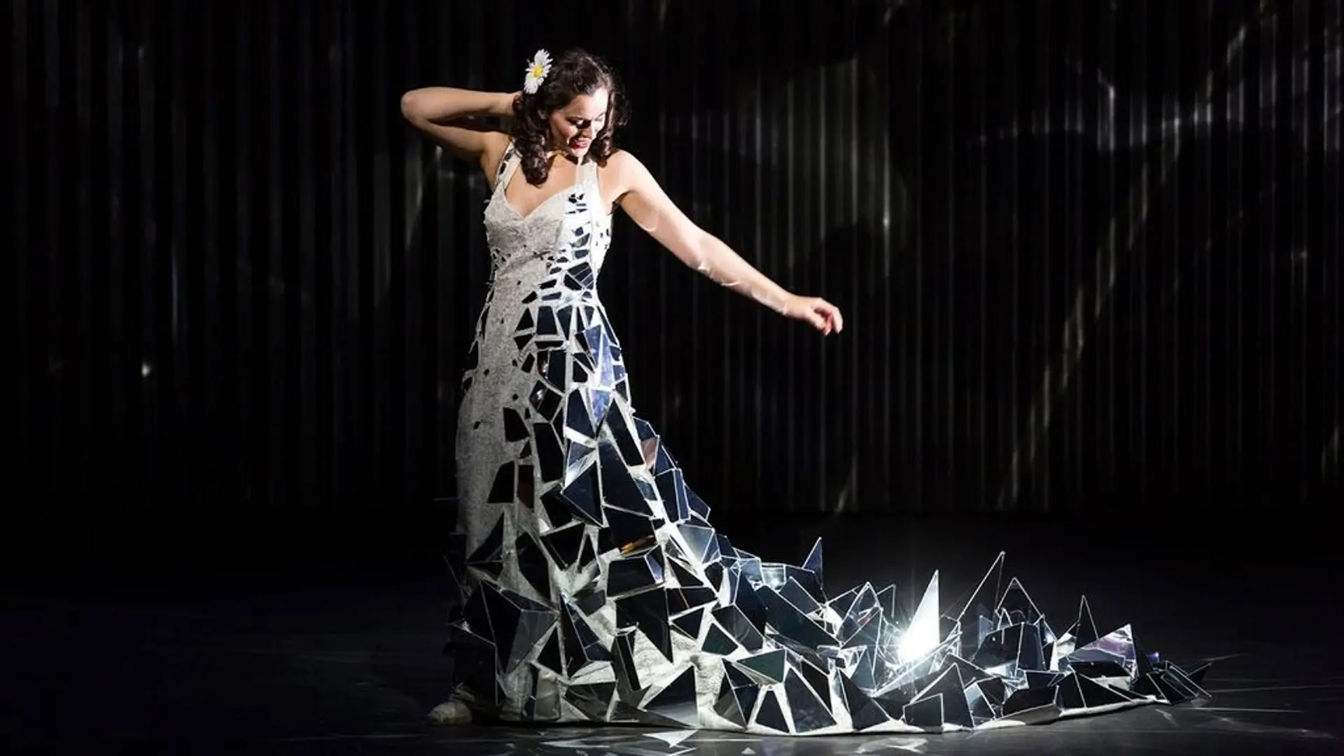 Ruzan Mantashyan is "reinvited" to sing at Semper Operaball