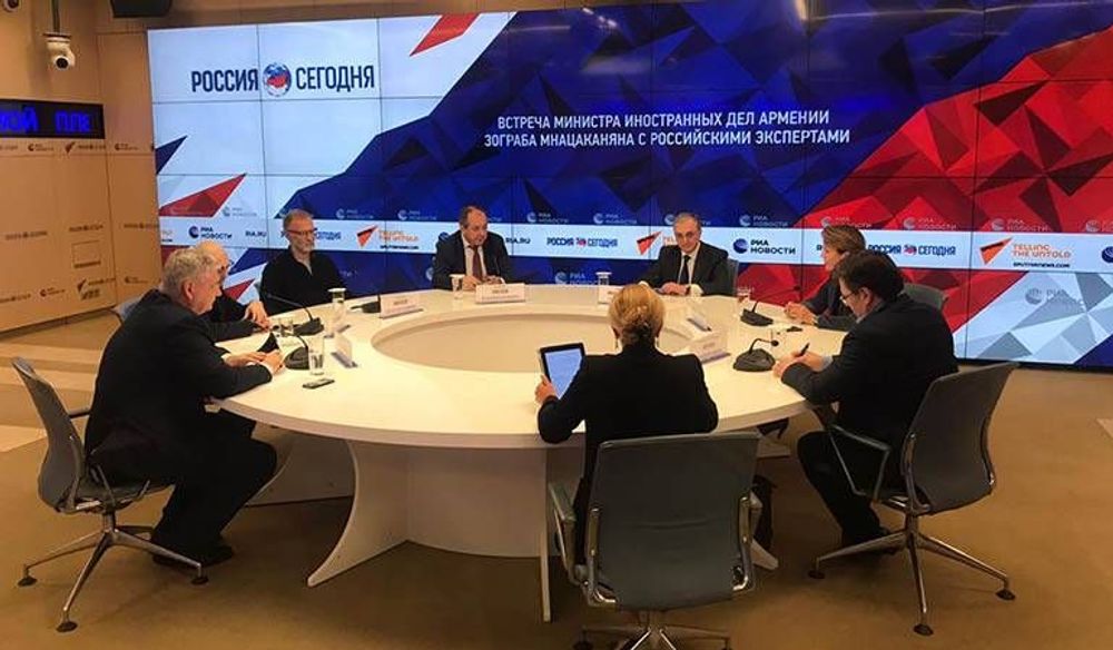 Off the record meeting of Foreign Minister Zohrab Mnatsakanyan with the Russian experts and political scientists - Armenian National Music (anmmedia.am) Off the record meeting of Foreign Minister Zohrab Mnatsakanyan with the Russian experts and political scientists - Armenian National Music (anmmedia.am)