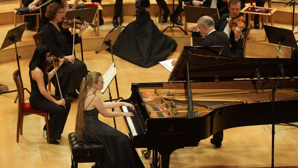 Eva Gevorgyan performed with the orchestra of the Mariinsky Theater - Armenian National Music (anmmedia.am) Eva Gevorgyan performed with the orchestra of the Mariinsky Theater - Armenian National Music (anmmedia.am)