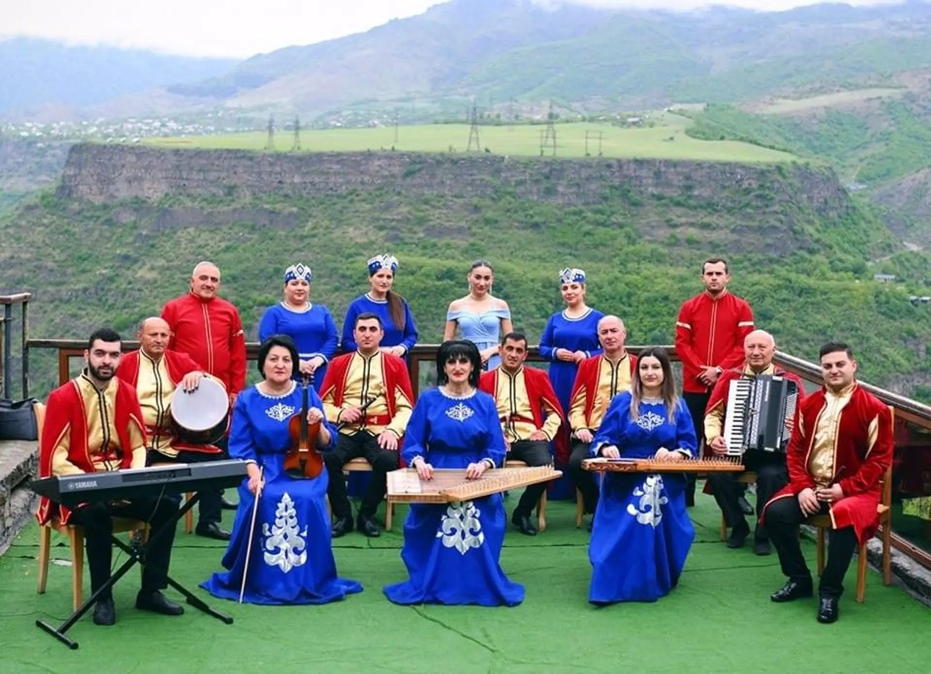 Despite the disaster, Alaverdi's "Lazur" folk ensemble to perform in Yerevan