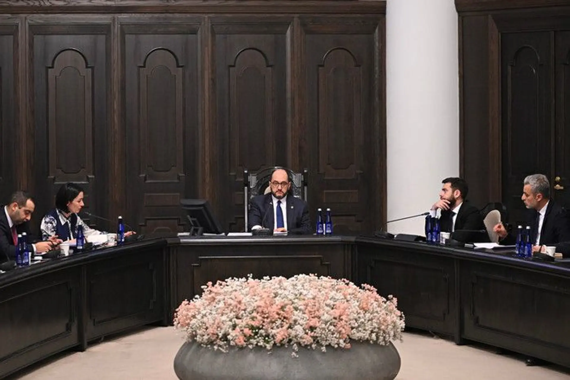 Տեղի է ունեցել  Ազնավուրի 100-ամյակին նվիրված հոբելյանական հանձնաժողովի հերթական նիստը