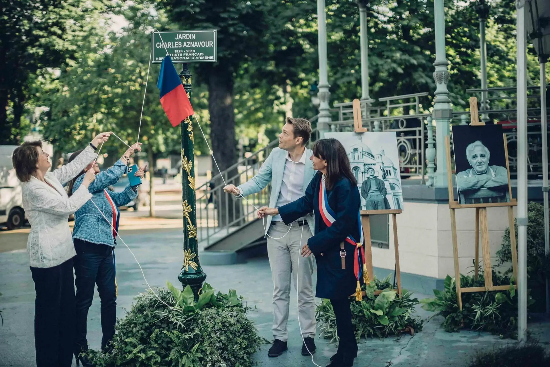 Փարիզի ամենահայտնի այգու մի հատված անվանակոչվել է Շառլ Ազնավուրի անունով