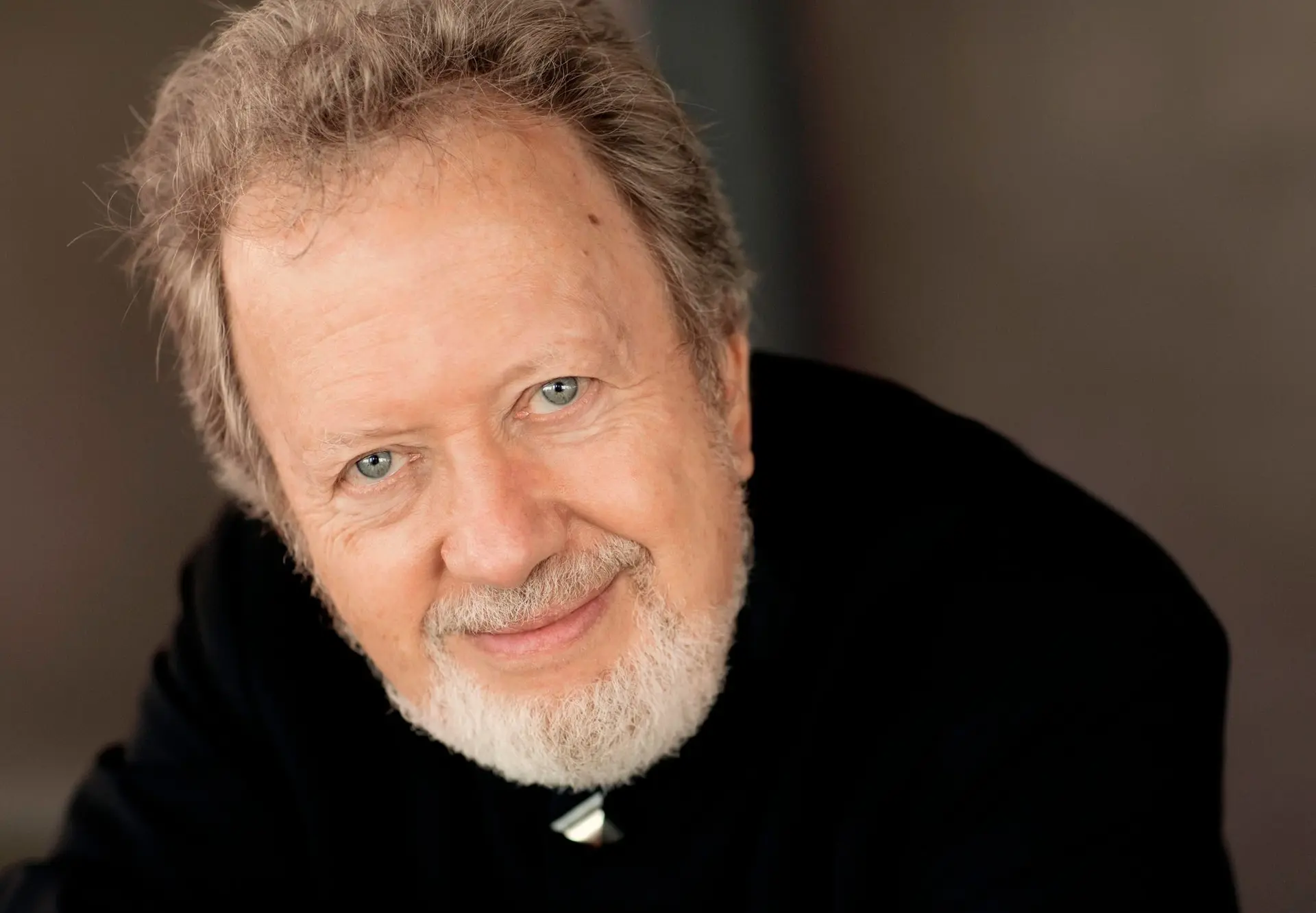 Grammy Award-Winning artist to conduct Armenian Philharmonic