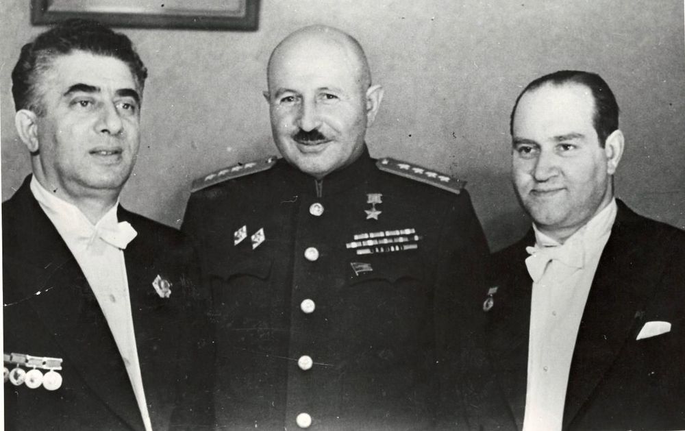"I consider your cadence better than mine": Aram Khachaturian's letter to David Oistrakh - Armenian National Music (anmmedia.am) "I consider your cadence better than mine": Aram Khachaturian's letter to David Oistrakh - Armenian National Music (anmmedia.am)