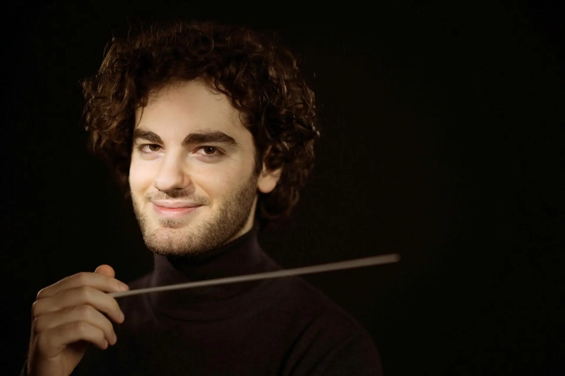 Emmanuel Tjeknavorian named the new music director of Milan Symphony Orchestra