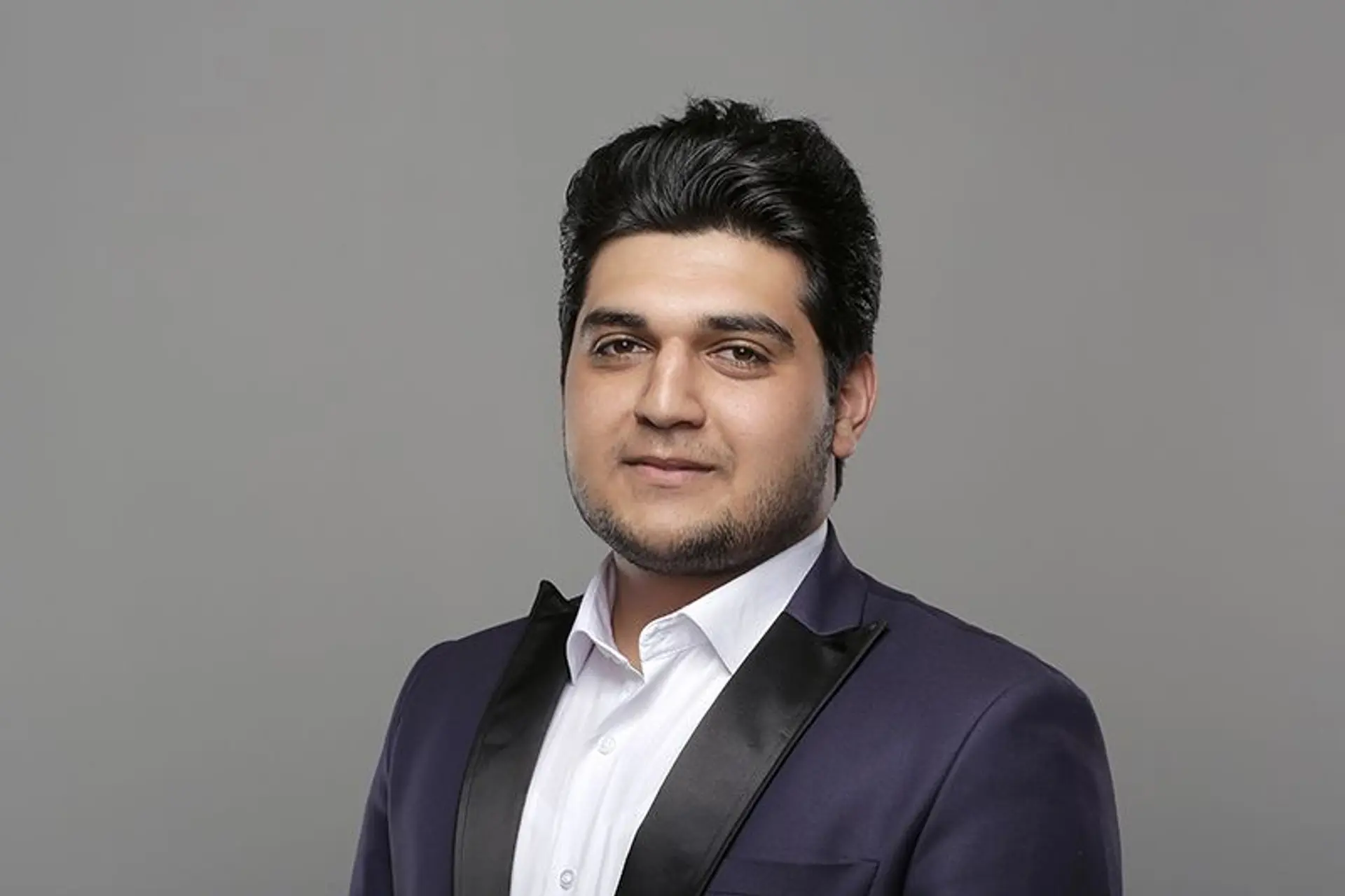 Navasard Hakobyan wins 34th Annual Eleanor McCollum Competition