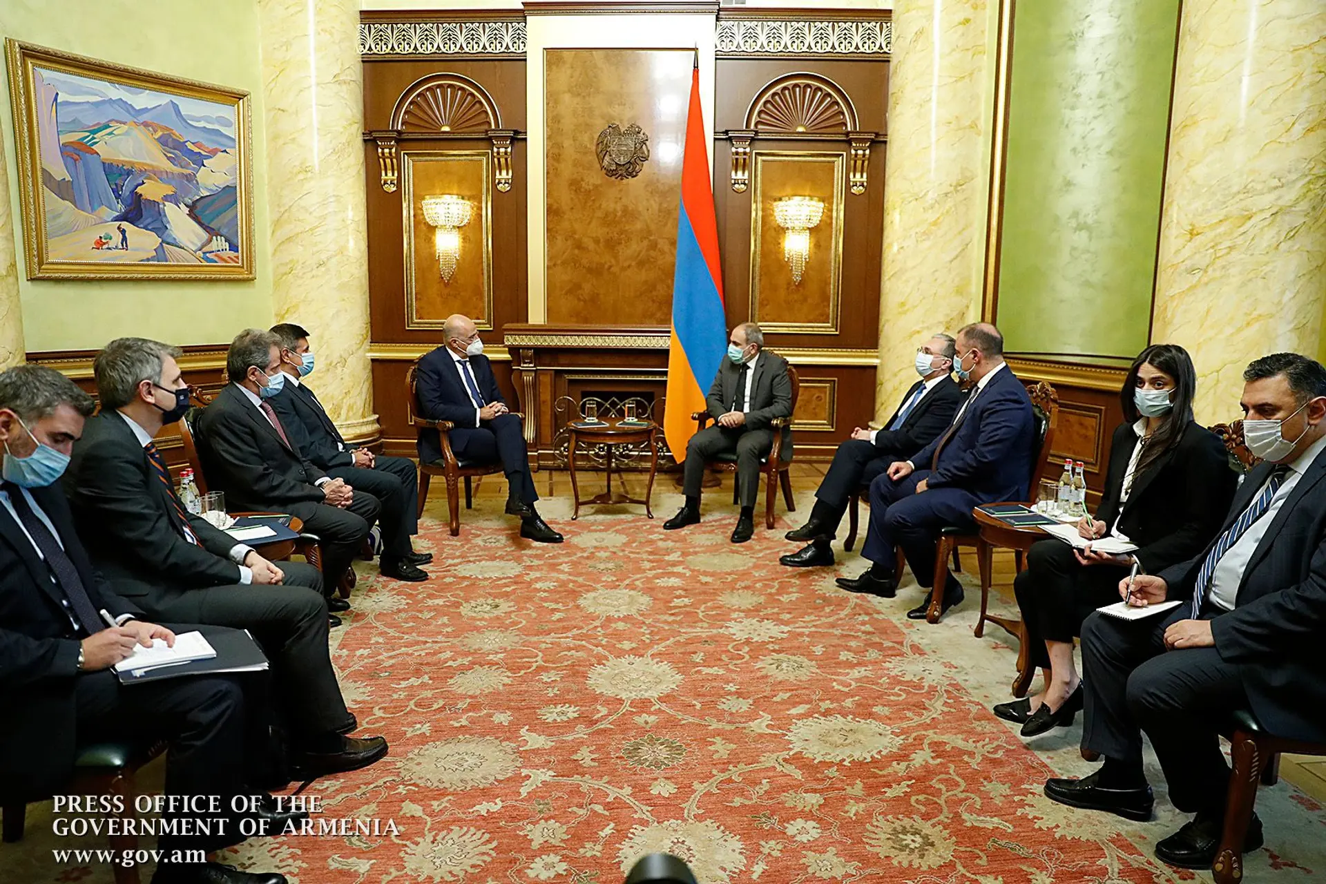 Վարչապետն ընդունել է Հունաստանի արտաքին գործերի նախարարին 